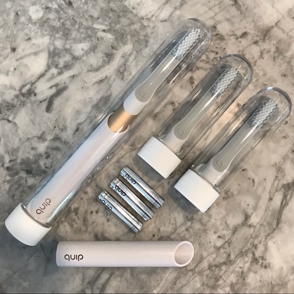 BNWT Quip Yellow Gold Toothbrush + Brush Refills